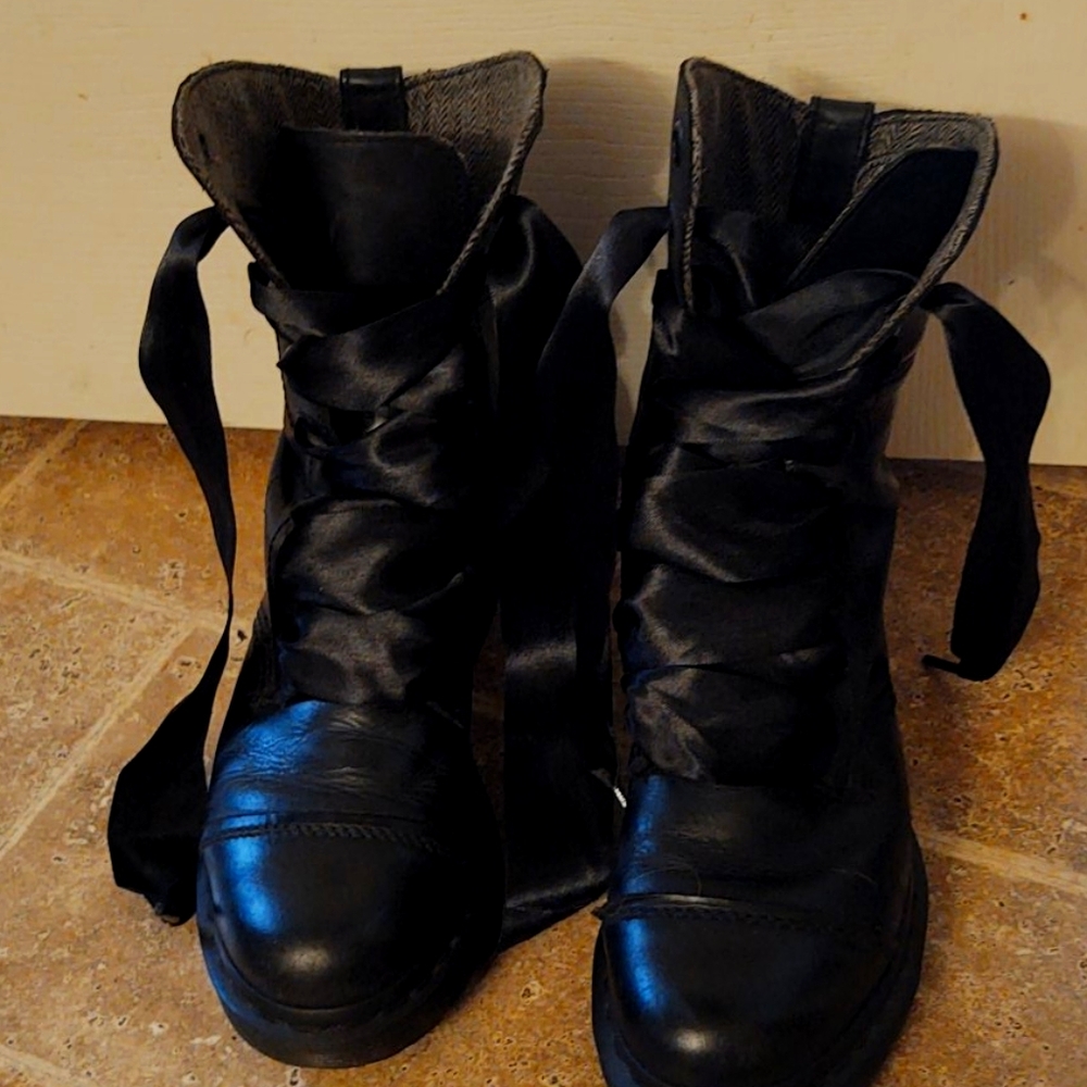 Dr Martens ankle boots